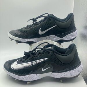 Nike Alpha Huarache Elite 4 Low Metal Baseball Cleats